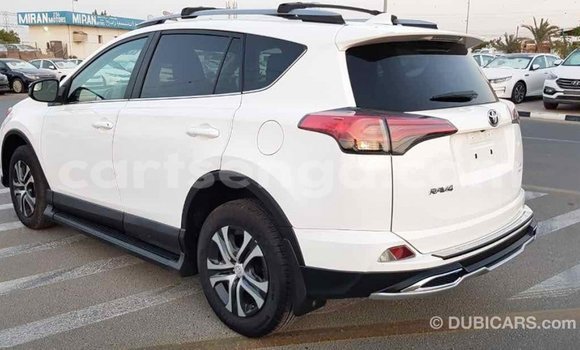 Buy Import Toyota RAV4 White Car in Import - Dubai in Hhohho Buy Import Toyota RAV4 White Car in Import - Dubai in Hhohho