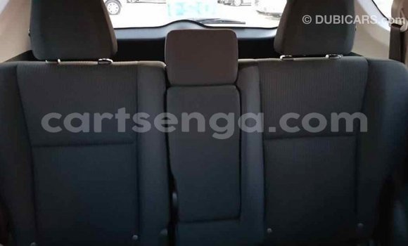 Buy Import Toyota RAV4 White Car in Import - Dubai in Hhohho Buy Import Toyota RAV4 White Car in Import - Dubai in Hhohho