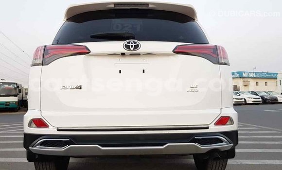 Buy Import Toyota RAV4 White Car in Import - Dubai in Hhohho Buy Import Toyota RAV4 White Car in Import - Dubai in Hhohho