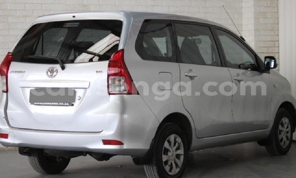 Acheter Occasion Voiture Toyota Avanza Gris à Mbabane, Manzini Acheter Occasion Voiture Toyota Avanza Gris à Mbabane, Manzini
