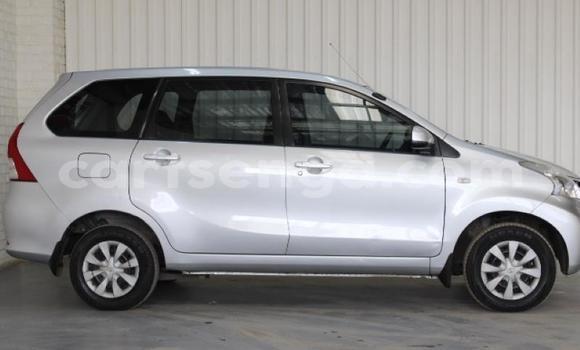 Acheter Occasion Voiture Toyota Avanza Gris à Mbabane, Manzini Acheter Occasion Voiture Toyota Avanza Gris à Mbabane, Manzini