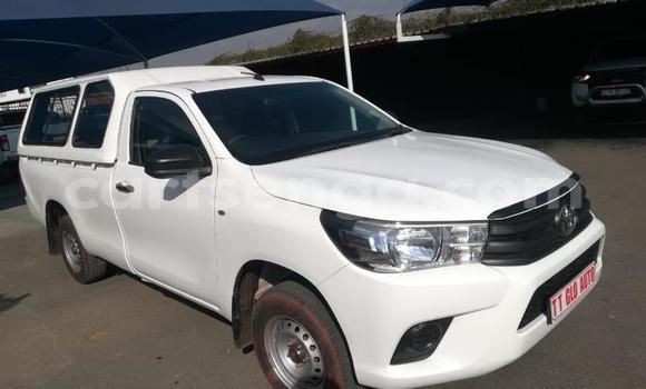 Nunua Ilio tumika Toyota Hilux White Gari ndani ya Big Bend nchini Wilaya ya Lubombo Nunua Ilio tumika Toyota Hilux White Gari ndani ya Big Bend nchini Wilaya ya Lubombo