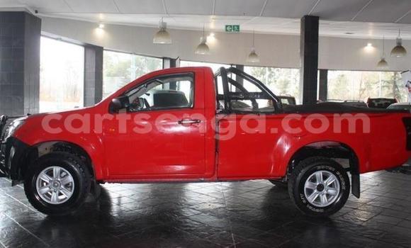 Nunua Ilio tumika Isuzu KB Red Gari ndani ya Big Bend nchini Lubombo Nunua Ilio tumika Isuzu KB Red Gari ndani ya Big Bend nchini Lubombo