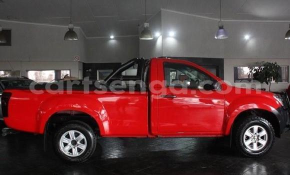 Nunua Ilio tumika Isuzu KB Red Gari ndani ya Big Bend nchini Lubombo Nunua Ilio tumika Isuzu KB Red Gari ndani ya Big Bend nchini Lubombo