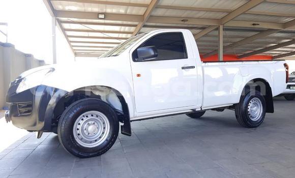 Acheter Occasion Voiture Isuzu KB Blanc à Big Bend, Lubombo District