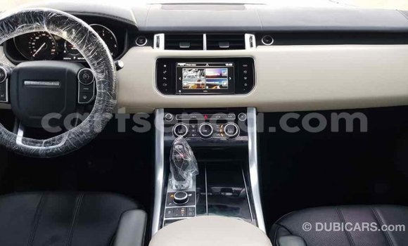 Buy Import Land Rover Range Rover White Car in Import - Dubai in Hhohho Buy Import Land Rover Range Rover White Car in Import - Dubai in Hhohho