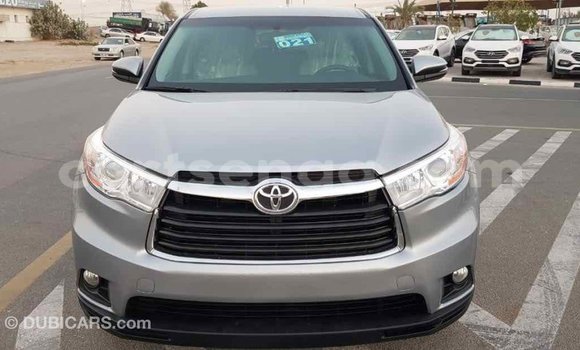 Buy Import Toyota Highlander Other Car in Import - Dubai in Hhohho Buy Import Toyota Highlander Other Car in Import - Dubai in Hhohho