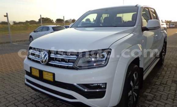 Buy Used Volkswagen Amarok White Car in Manzini in Manzini Buy Used Volkswagen Amarok White Car in Manzini in Manzini