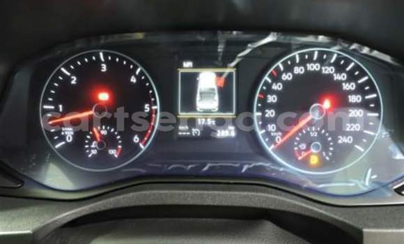 Buy Used Volkswagen Amarok White Car in Manzini in Manzini Buy Used Volkswagen Amarok White Car in Manzini in Manzini