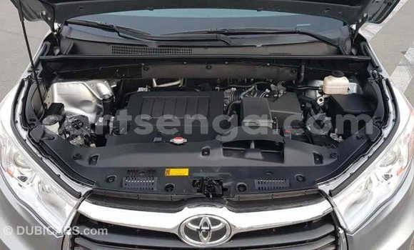 Buy Import Toyota Highlander Other Car in Import - Dubai in Hhohho Buy Import Toyota Highlander Other Car in Import - Dubai in Hhohho