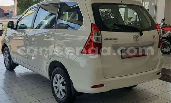Nunua Ilio tumika Toyota Avanza White Gari ndani ya Manzini nchini Manzini Nunua Ilio tumika Toyota Avanza White Gari ndani ya Manzini nchini Manzini