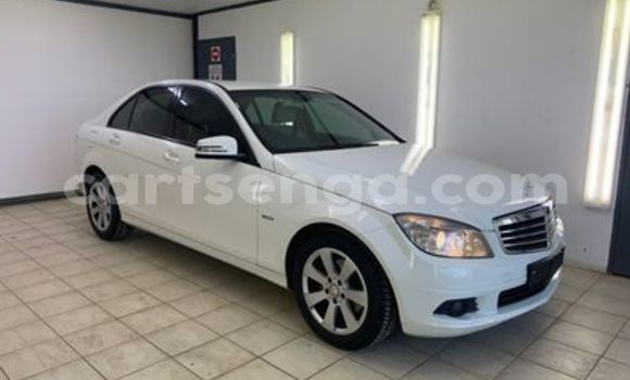 Acheter Occasion Voiture Mercedes‒Benz C–Class Blanc à Ezulwini, Hhohho Acheter Occasion Voiture Mercedes‒Benz C–Class Blanc à Ezulwini, Hhohho