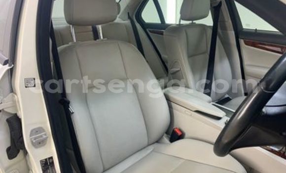 Nunua Ilio tumika Mercedes‒Benz C–Class White Gari ndani ya Ezulwini nchini Hhohho Nunua Ilio tumika Mercedes‒Benz C–Class White Gari ndani ya Ezulwini nchini Hhohho