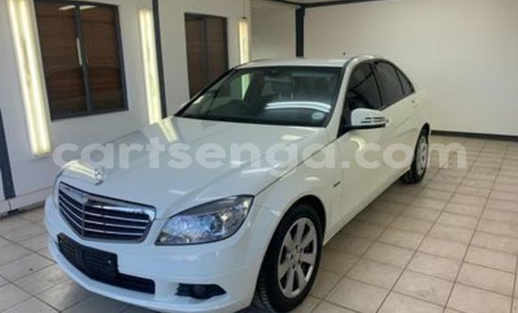 Nunua Ilio tumika Mercedes‒Benz C–Class White Gari ndani ya Ezulwini nchini Hhohho Nunua Ilio tumika Mercedes‒Benz C–Class White Gari ndani ya Ezulwini nchini Hhohho