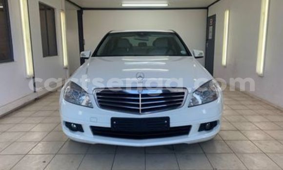 Nunua Ilio tumika Mercedes‒Benz C–Class White Gari ndani ya Ezulwini nchini Hhohho Nunua Ilio tumika Mercedes‒Benz C–Class White Gari ndani ya Ezulwini nchini Hhohho
