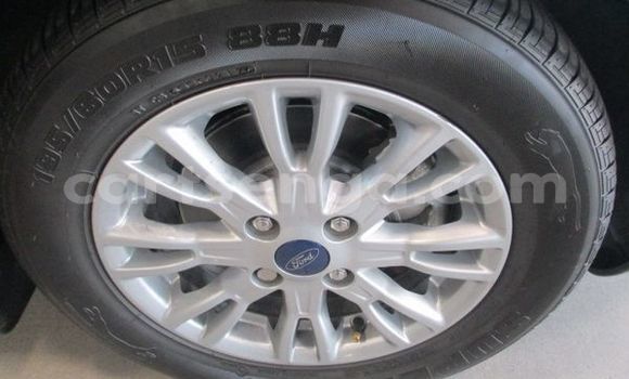 Buy Used Ford B-MAX White Car in Ezulwini in Hhohho Buy Used Ford B-MAX White Car in Ezulwini in Hhohho