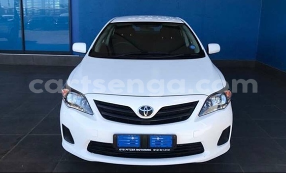 Nunua Ilio tumika Toyota Corolla White Gari ndani ya Manzini nchini Manzini Nunua Ilio tumika Toyota Corolla White Gari ndani ya Manzini nchini Manzini