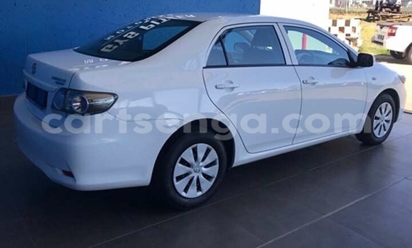 Nunua Ilio tumika Toyota Corolla White Gari ndani ya Manzini nchini Manzini Nunua Ilio tumika Toyota Corolla White Gari ndani ya Manzini nchini Manzini