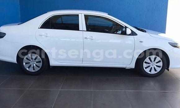 Nunua Ilio tumika Toyota Corolla White Gari ndani ya Manzini nchini Manzini Nunua Ilio tumika Toyota Corolla White Gari ndani ya Manzini nchini Manzini