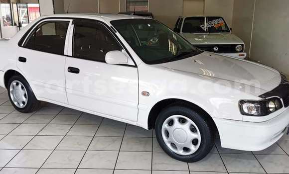 Nunua Ilio tumika Toyota Corolla White Gari ndani ya Manzini nchini Manzini Nunua Ilio tumika Toyota Corolla White Gari ndani ya Manzini nchini Manzini