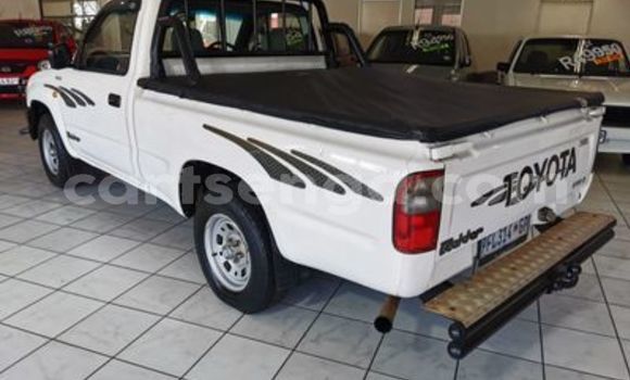 Buy Used Toyota Hilux White Car in Ezulwini in Hhohho Buy Used Toyota Hilux White Car in Ezulwini in Hhohho