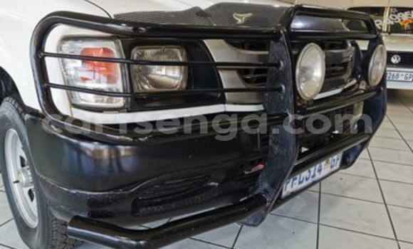 Buy Used Toyota Hilux White Car in Ezulwini in Hhohho Buy Used Toyota Hilux White Car in Ezulwini in Hhohho