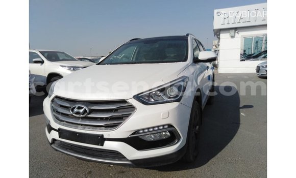 Buy Import Hyundai Santa Fe White Car in Import - Dubai in Hhohho Buy Import Hyundai Santa Fe White Car in Import - Dubai in Hhohho