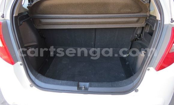 Nunua Ilio tumika Honda Jazz White Gari ndani ya Mbabane nchini Manzini Nunua Ilio tumika Honda Jazz White Gari ndani ya Mbabane nchini Manzini