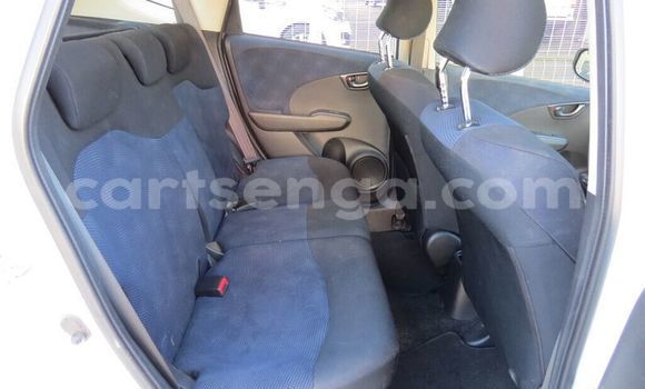 Nunua Ilio tumika Honda Jazz White Gari ndani ya Mbabane nchini Manzini Nunua Ilio tumika Honda Jazz White Gari ndani ya Mbabane nchini Manzini