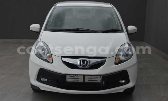 Nunua Ilio tumika Honda Brio White Gari ndani ya Manzini nchini Manzini