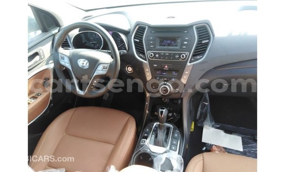Buy Import Hyundai Santa Fe White Car in Import - Dubai in Hhohho Buy Import Hyundai Santa Fe White Car in Import - Dubai in Hhohho