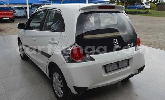 Nunua Ilio tumika Honda Brio White Gari ndani ya Manzini nchini Manzini Nunua Ilio tumika Honda Brio White Gari ndani ya Manzini nchini Manzini