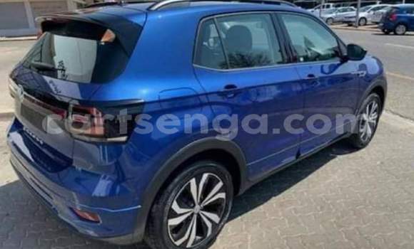 Buy Used Volkswagen T-Roc Blue Car in Mbabane in Manzini Buy Used Volkswagen T-Roc Blue Car in Mbabane in Manzini