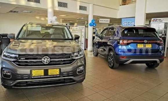 Buy Used Volkswagen T-Roc Blue Car in Mbabane in Manzini Buy Used Volkswagen T-Roc Blue Car in Mbabane in Manzini
