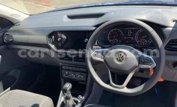 Buy Used Volkswagen T-Roc Blue Car in Mbabane in Manzini Buy Used Volkswagen T-Roc Blue Car in Mbabane in Manzini