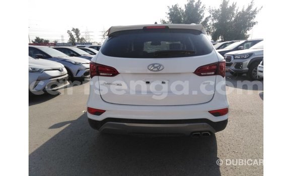 Buy Import Hyundai Santa Fe White Car in Import - Dubai in Hhohho Buy Import Hyundai Santa Fe White Car in Import - Dubai in Hhohho