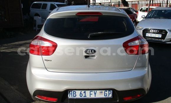 Nunua Ilio tumika Kia Rio Silver Gari ndani ya Mbabane nchini Manzini Nunua Ilio tumika Kia Rio Silver Gari ndani ya Mbabane nchini Manzini