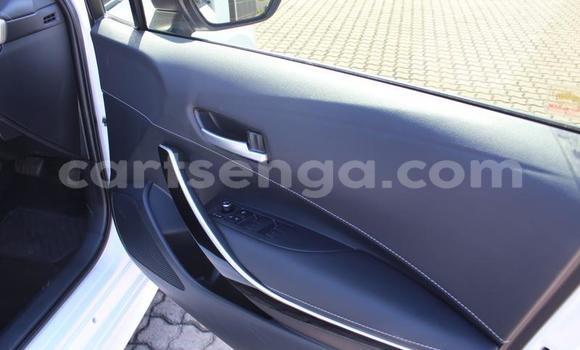 Nunua Ilio tumika Toyota Corolla White Gari ndani ya Manzini nchini Manzini Nunua Ilio tumika Toyota Corolla White Gari ndani ya Manzini nchini Manzini