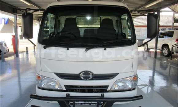 Acheter Occasion Utilitaire Hino 300 Series Blanc à Manzini, Manzini Acheter Occasion Utilitaire Hino 300 Series Blanc à Manzini, Manzini