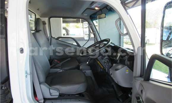 Acheter Occasion Utilitaire Hino 300 Series Blanc à Manzini, Manzini Acheter Occasion Utilitaire Hino 300 Series Blanc à Manzini, Manzini