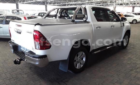 Buy Used Toyota Hilux White Car in Manzini in Manzini Buy Used Toyota Hilux White Car in Manzini in Manzini