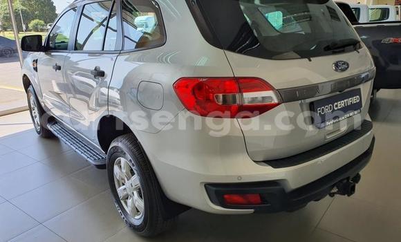 Acheter Occasion Voiture Ford Everest Blanc à Bulembu, Hhohho Acheter Occasion Voiture Ford Everest Blanc à Bulembu, Hhohho
