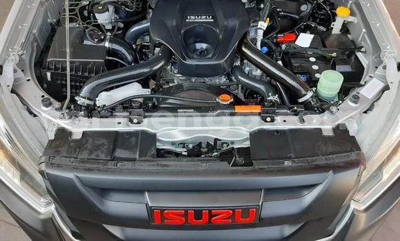 Buy Used Isuzu KB Silver Car in Ezulwini in Hhohho Buy Used Isuzu KB Silver Car in Ezulwini in Hhohho