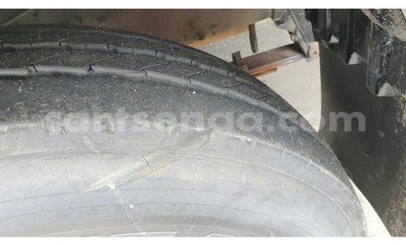 Nunua Ilio tumika Nissan Urvan White Gari ndani ya Ezulwini nchini Hhohho Nunua Ilio tumika Nissan Urvan White Gari ndani ya Ezulwini nchini Hhohho