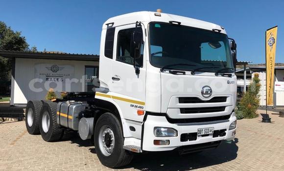 Nunua Ilio tumika Nissan Urvan White Gari ndani ya Ezulwini nchini Hhohho