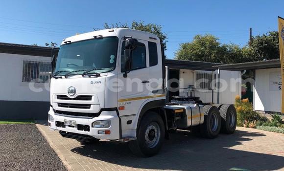 Buy Used Nissan Urvan White Car in Ezulwini in Hhohho Buy Used Nissan Urvan White Car in Ezulwini in Hhohho