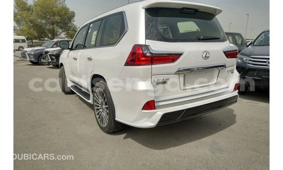 Nunua Imported Lexus LX White Gari ndani ya Import - Dubai nchini Hhohho Nunua Imported Lexus LX White Gari ndani ya Import - Dubai nchini Hhohho