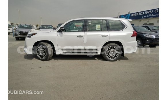Nunua Imported Lexus LX White Gari ndani ya Import - Dubai nchini Hhohho Nunua Imported Lexus LX White Gari ndani ya Import - Dubai nchini Hhohho