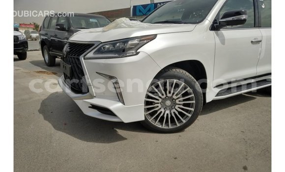 Nunua Imported Lexus LX White Gari ndani ya Import - Dubai nchini Hhohho Nunua Imported Lexus LX White Gari ndani ya Import - Dubai nchini Hhohho