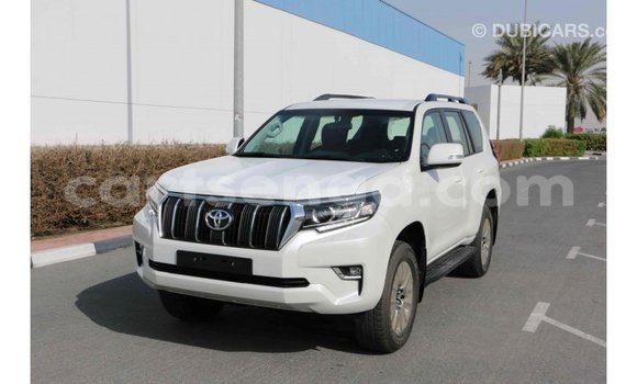 Acheter Import Voiture Toyota Prado Blanc à Import - Dubai, Hhohho Acheter Import Voiture Toyota Prado Blanc à Import - Dubai, Hhohho